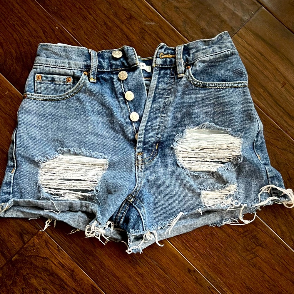 Pacsun denim distressed high waist shorts ✨ sz 22 waist